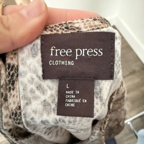 [Free Press] Snake Print Side Slit Crew Neck Flutter Sleeve Midi Dress Sz Large - Picture 10 of 10